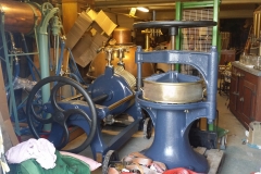 Filter material press  € 2000,-